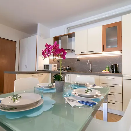 Apartamento Sweet Home Daniele - Appartamento In Centro E ...